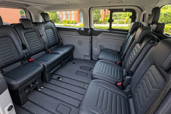 02.+Fleet-Interior-Full-Passenger-Cabin-Spacious-1000x1000